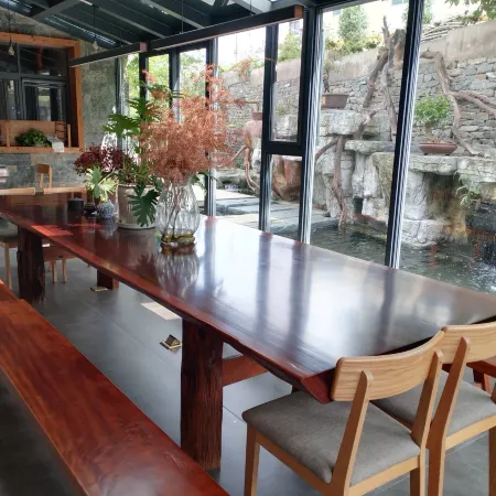 Longjing No. 52 Homestay