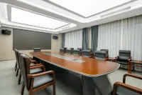 Qintian Holiday Hotel Hotels in Pingjiang