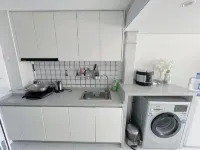 Qingdao Liangyan Light Luxury Apartment (Qingdao CBD Wanda)