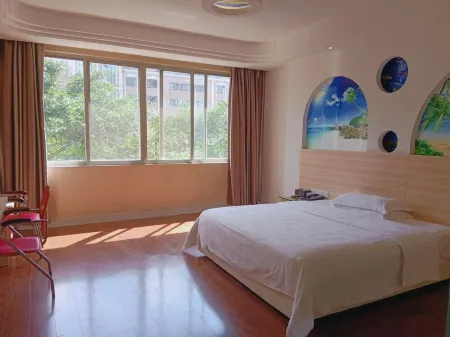 E Times Express Hotel Hezhou Taibai West Road Отели рядом с достопримечательностью «Hezhou University (East Campus)»