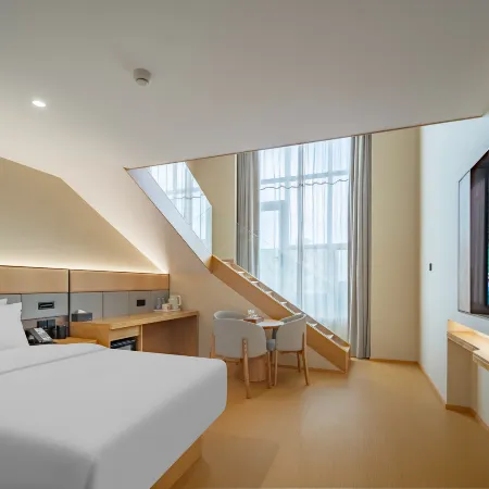 Huanpeng Holiday Hotel