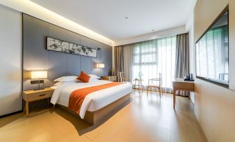 Floral Hotel·Hanzhong Yan and Yan Culture Hotel (Tianhan Wetland Park Branch)