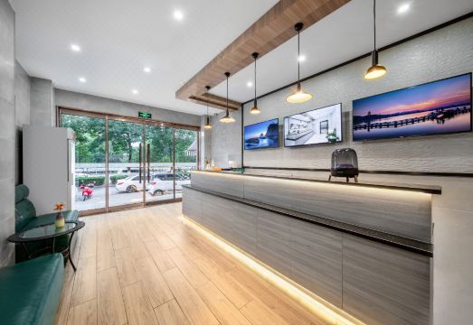 [난징 호텔 주변의 상업 지구 야경]