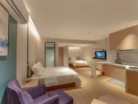 Guiping Clover Holiday Hotel Hotels in Guiping