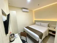 Red Chilies Hotel Hotels in Banjarsari