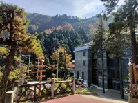 Yiduoyun Vacation Apartment (Lushan Guling Street) - parkir