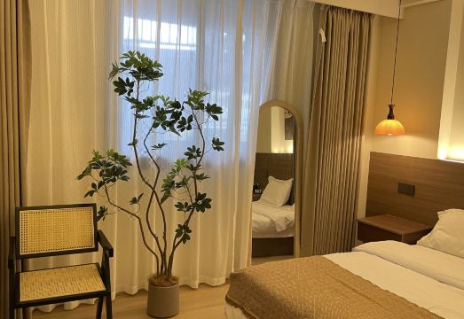Jinhui Fashion Hotel Hotel Overview