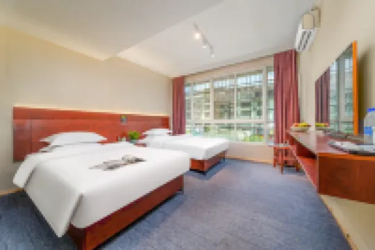 Nalai Hotel (Sanjiang Datong Village Scenic Area Fengyu Bridge)