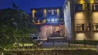 Lushan Yunlianju Chinese Inn (Guling Street) Hotel dekat Jinxiu Valley