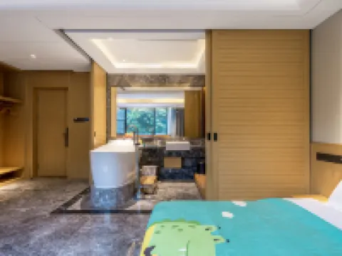 GangShe Rooftop View Hotel l (Guilin Two Rivers And Four Lakes Elephant Trunk Hill) Hotels in Guilin