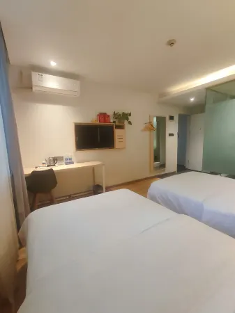 7Days Inn Hotel (Neijiang Longchang Xinhua Street) Отели рядом с достопримечательностью «Chuannan Normal College for Childhood Education»