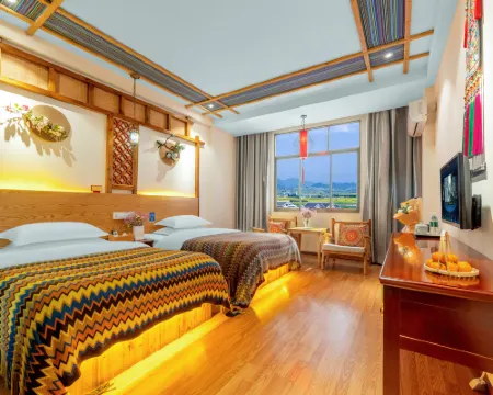 โรงแรมเซินกังวาน โรงแรมในลั่วผิง