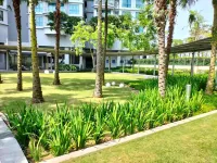 Teega Creamy INS Muji 2BR 6 pax w Balcony Hotel a Iskandar Puteri