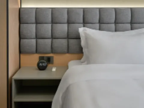 Aoki · Audiovisual | AESTHETICDESIGNER Light Luxury Residence (Shenzhen MixC Store) Hotels in Shenzhen