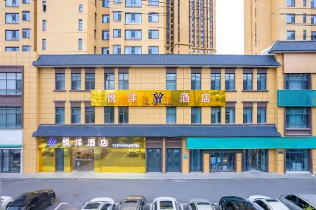 Yueyang Hotel (Wildlife Park Commercial Lane) Отели рядом с достопримечательностью «Kumbum Monastery»