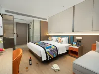 Guangzhou Beijing Road Pedestrian Street Park Front Subway Station Yizhi Mercure Hotels near Liurong Temple