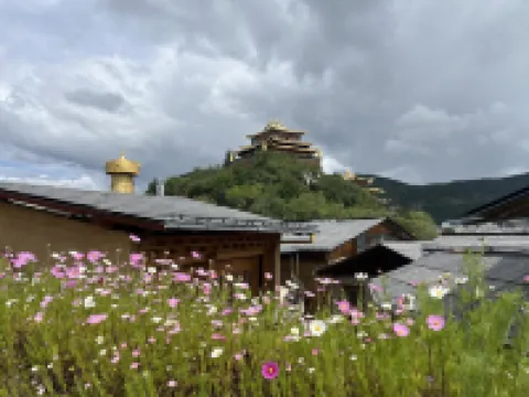 Shangri-La Xiaokou Chaiqi Inn