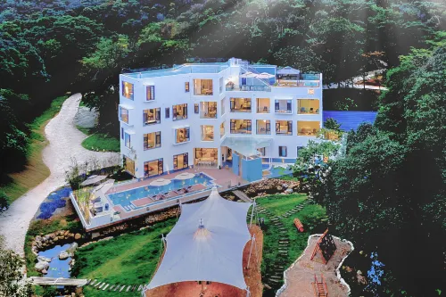 Nankunshan Wooden Cottage No.1 Manor Hotels in Longmen