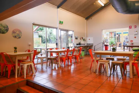 Red Rock Hostel Отели в г. Брейтлинг