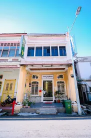 Swing & Pillows @ 75 Chulia St, Georgetown Penang