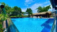 Plateau Travel - Tours & Motorbikes Rental - Cao Nguyen Hotel Hotels in Phương Thiện