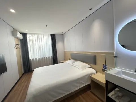 Lihua Town Business Hotel (Beijing Daxing Branch) Hotels near Daxing