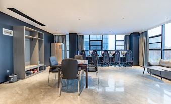 Jixia Smart E-sports Hotel