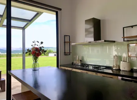 Still Hills Inn Отели рядом с достопримечательностью «A-Shin Choco Farm»