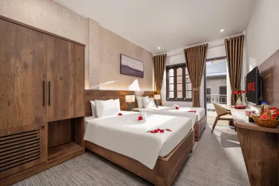 Kly Luxury Hotel Hôtels à : 
