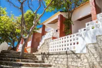 Adora Bay Ke Ga Beach Resort Hotels near Gold Rock Beach Travel Park