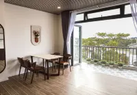 Vinh Tuan Hotel - พร้อมระเบียง