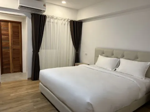 ห้องสแตนดาร์ด เตียง 6 ฟุต