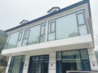 Deyi Courtyard Homestay (Zhangjiajie National Forest Park Scenic Area) Hotels near Yibudengtian