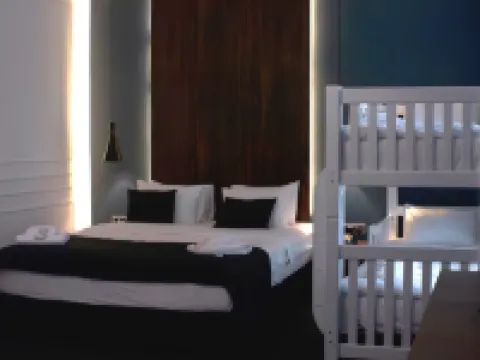 Hotel Twenties Tbilisi - Stay & Dine トビリシのホテル