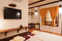 Thanicha Resort Amphawa - balcony