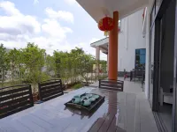 Nanfeng Zen Hostel (Sanya Nanshan Temple Nanshan North Station) Hotels near Nanshanbei Railway Station