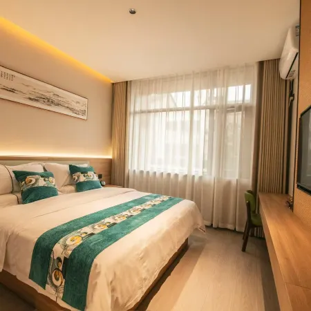 Songzi Tupai Yashe Hotel