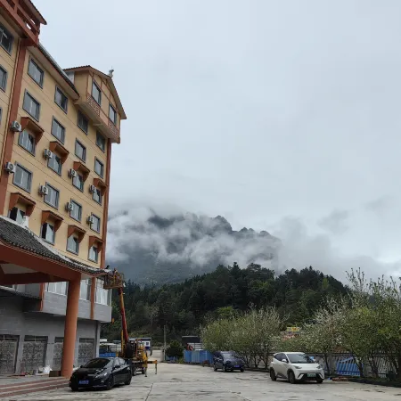 Guangxi Jinxiu Yaoxing Hotel Co., LTD