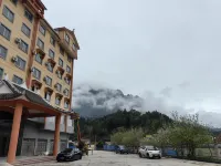 Guangxi Jinxiu Yaoxing Hotel Co., LTD - parkir