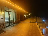 堯山凡塵客棧
