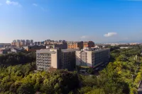 Microtel by Wyndham Kunming Guandu 화교청 우룽구 어촌 주변 호텔