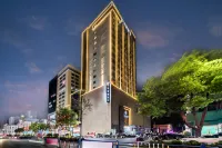 星程酒店（信陽息縣西亞麗寶廣場店） 鄰近榮譽新世界購物中心的酒店