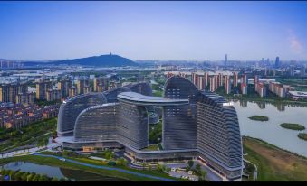 Palace Hotel (Huzhou High speed Railway Station Branch)