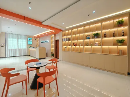 Aisi Hotel (Sihui Tianguangxu) Отели рядом с достопримечательностью «Zhenshan Scenic Area»