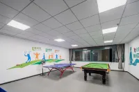 Elong ME Hotel (Chuzhou Tianchang Wanjiafu Plaza Jidiancheng)