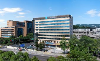 HanTing Hotel (Chongqing West Station Yunling Tianjie)
