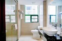 ‌Haotai Hotel (Dawu Experimental Secondary School, Central Bus Station) Hotels in Dawu County