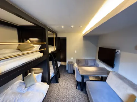 Rinn Sanjo Ohashi East