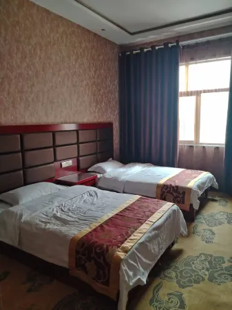 Aksay Xinyue Hotel Отели рядом с достопримечательностью «Народное правительство Аксе Казахского автономного округа»