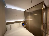 Yunyin Qingju Hotel (Nanjing Xinjiekou Hanzhongmen Subway Station)